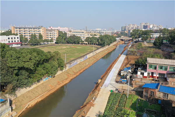 愛牢渠治理后水清岸綠.jpg